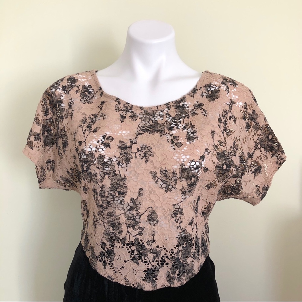 Forever 21 Tan and Black Lace Crop Top Short Sleeves See-Through M